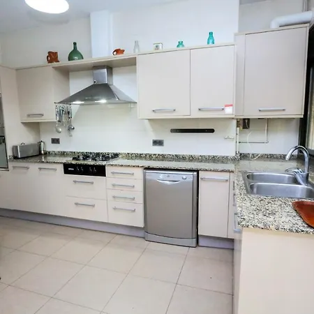 Ciutadella Only Families Apartment *
